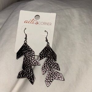Aili’s Corner Silver Leaf dangle boho Earrings